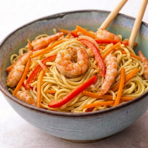 Яичная лапша с креветками
